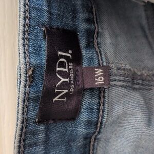 NYDJ Dayla Wide Cuff Capri